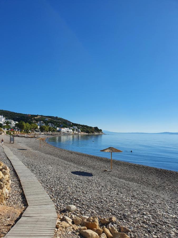 Marine Apartments Venetiko Paralia Agias Foteinis Exteriör bild