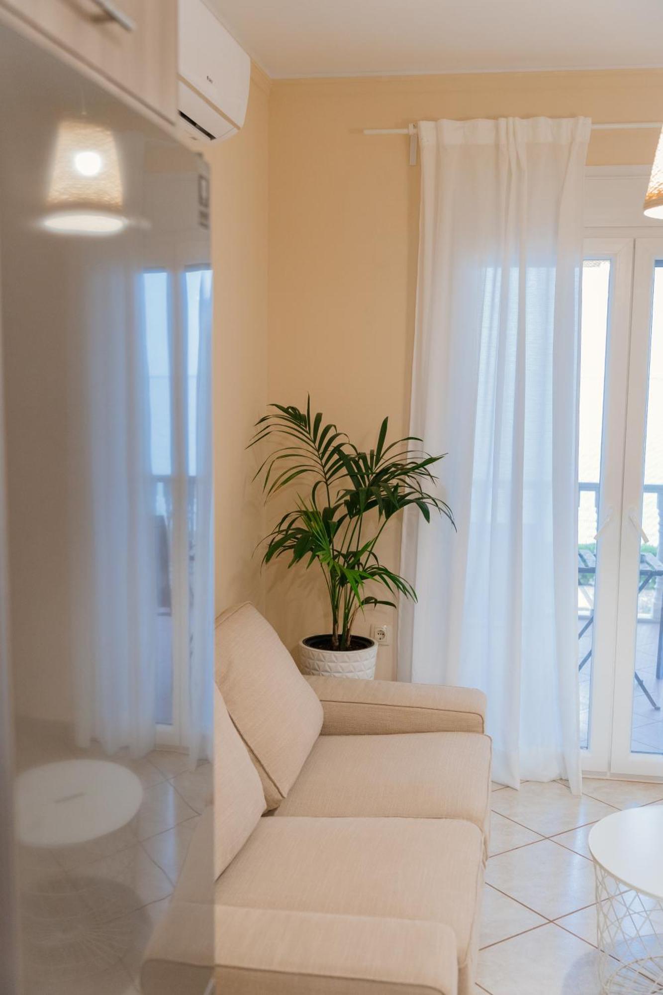 Marine Apartments Venetiko Paralia Agias Foteinis Exteriör bild